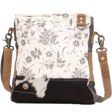 Albino Shoulder Bag