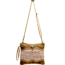 Razia Crossbody