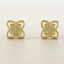 Sparkling Open Flower Stud Earrings