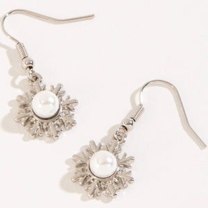 Merry Snowflake Pearl Earrings