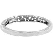 Elora Hinged Bangle