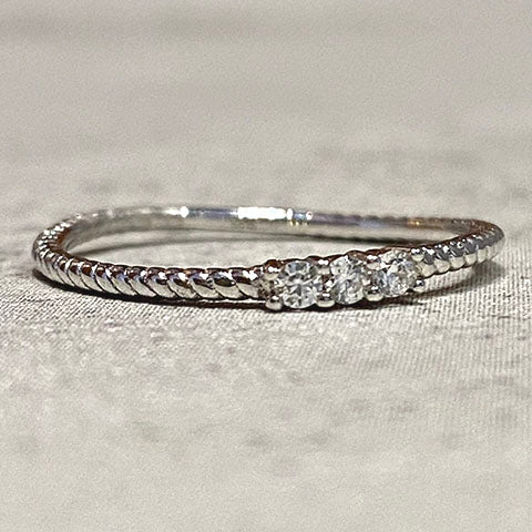 3-Stone Sparkle Ring