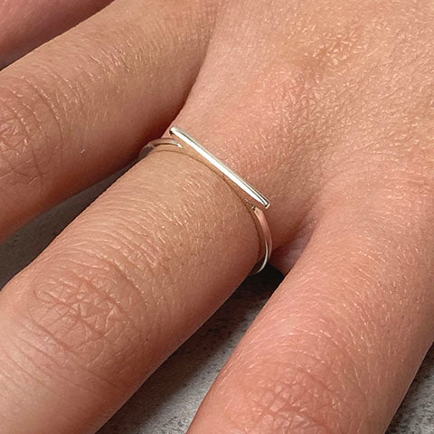 Thin Bar Ring